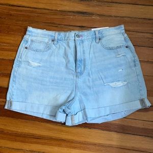 American eagle mom short